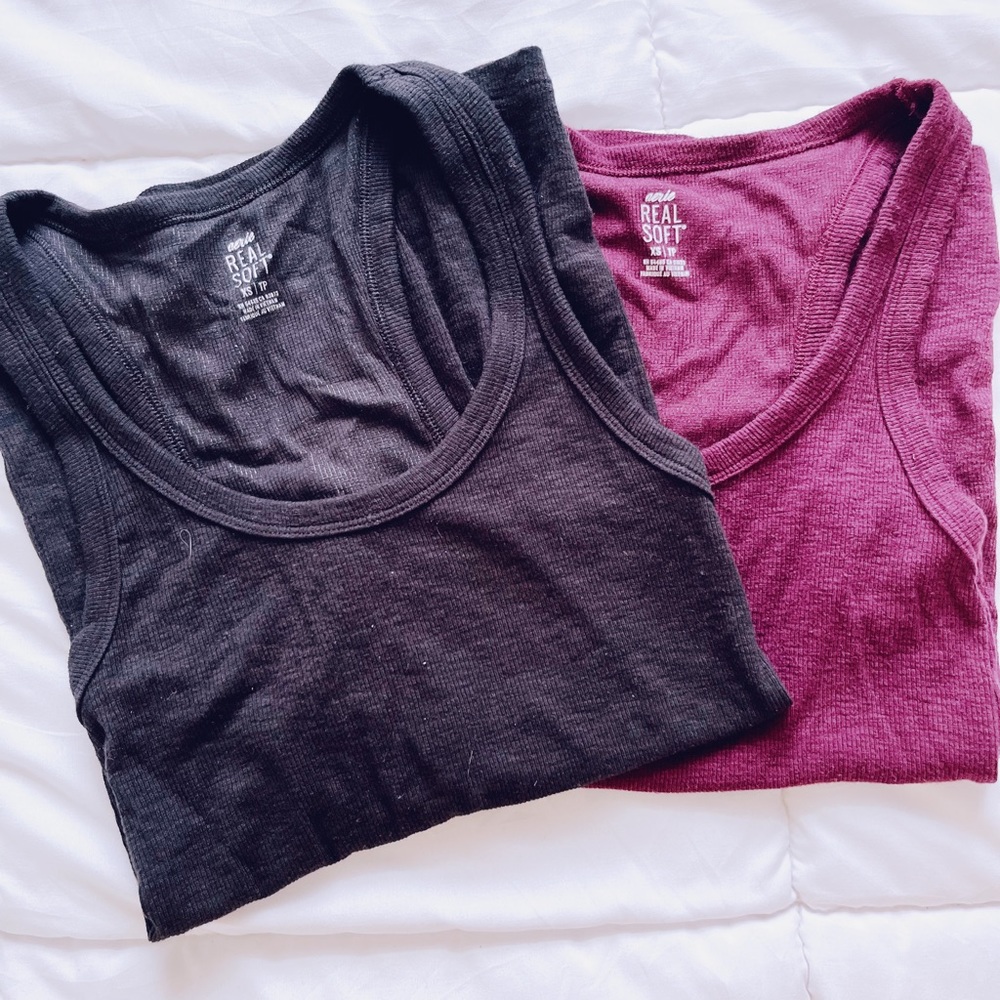american eagle black and maroon racer back tank top set
